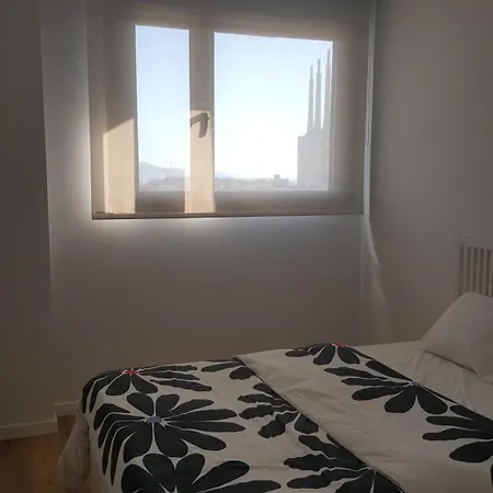 Habitacio Individual Amb Bany Privat Port-forum Homestay Barcelona
